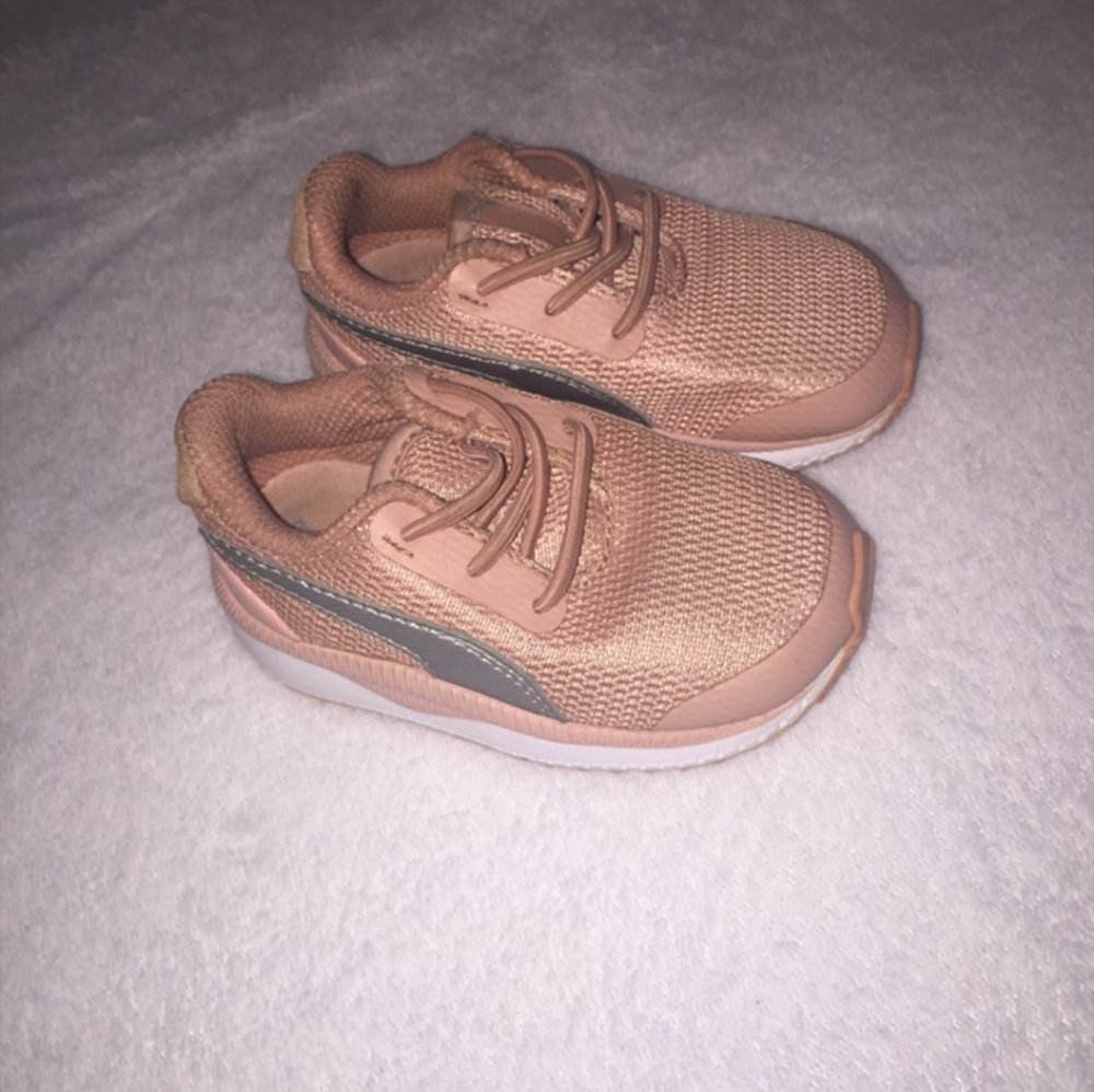 Puma baby girl size 5
